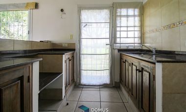VENTA CASA EN LA MERCED CHICA
