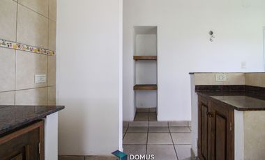 VENTA CASA EN LA MERCED CHICA