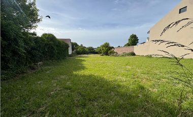 Lote 450mts barrio colinas