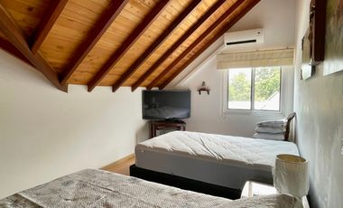 Portal De Oviedo Casa En Venta 4 Habitaciones 2 Niveles 130m2 Floridablanca, Santander (AT)