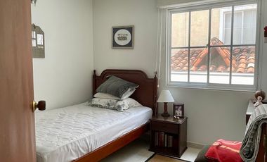 Portal De Oviedo Casa En Venta 4 Habitaciones 2 Niveles 130m2 Floridablanca, Santander (AT)