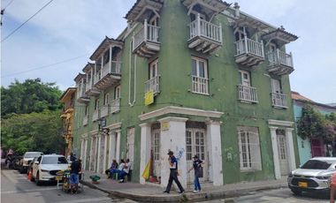 Edificio Getsemani, calle larga