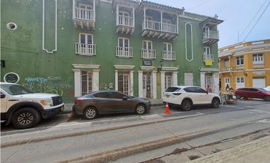 Edificio Getsemani, calle larga