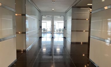 Oficina en Arriendo en Andrés Bello 2425