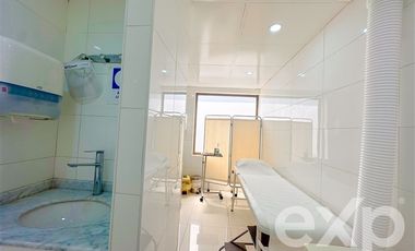 Oficina en Arriendo en Del Inca 4446