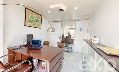 Oficina en Arriendo en Del Inca 4446