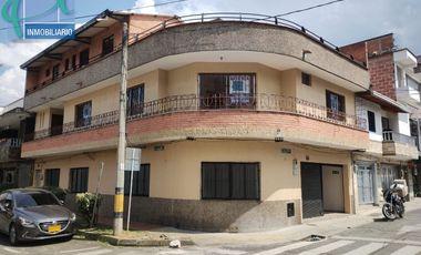 Casa-local en Arriendo Ubicado en Envigado Codigo 2809