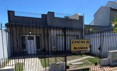 Departamento Tipo Casa en alquiler en Lanus Este