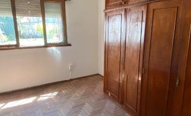 Departamento Tipo Casa en alquiler en Lanus Este