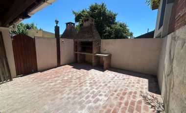 Departamento en venta c/ cochera en Santa Clara del Mar