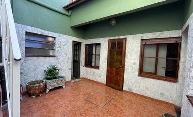 Departamento Tipo Casa en venta en Lanus Este