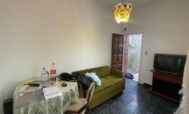 Departamento Tipo Casa en venta en Lanus Este
