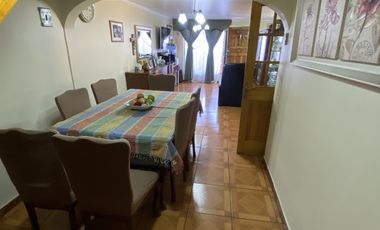 EXCELENTE CASA 6D2B3E CONDELL / JOSÉ MANUEL INFANTE