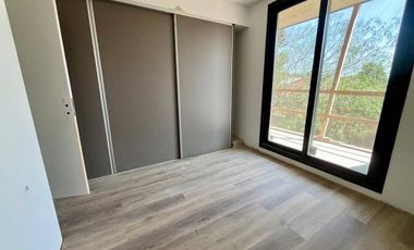 Dpto en VENTA a ESTRENAR - Paddock - 2 dormis + balcón + cochera - J J Paso 7700