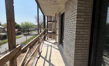Dpto en VENTA a ESTRENAR - Paddock - 2 dormis + balcón + cochera - J J Paso 7700