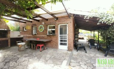 Hermosa propiedad en ventaen Sierra de los Padres. Red de gas natural a metros.