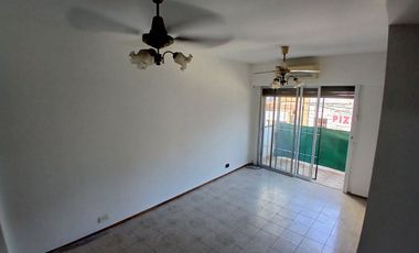 Depto tres ambientes en Avellaneda centro ALQUILER