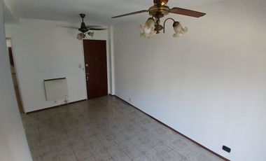 Depto tres ambientes en Avellaneda centro ALQUILER