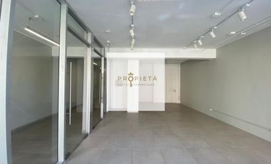 Espectacular Local Esquina con gran Iluminación