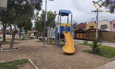 Casa en venta 2 dormitorio/ Villa Anguita