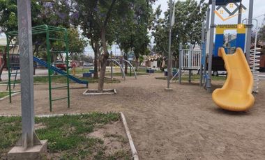 Casa en venta 2 dormitorio/ Villa Anguita