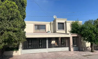 Casa en venta en La Salle, Saltillo, Coahuila de Zaragoza