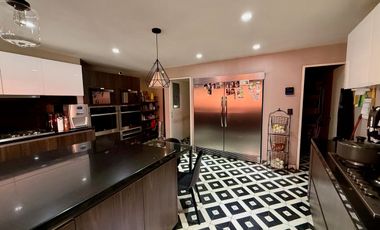 Casa en Venta, privada con seguridad, Interlomas, Hacienda de la luz