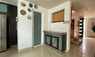 SE VENDE HERMOSA CASA EN LOMAS ESTRELLA