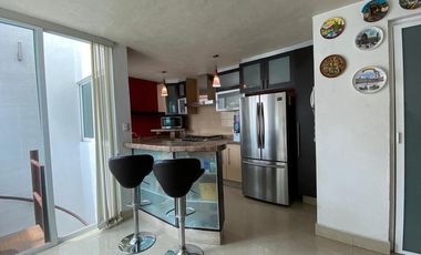 SE VENDE HERMOSA CASA EN LOMAS ESTRELLA