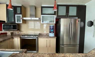 SE VENDE HERMOSA CASA EN LOMAS ESTRELLA