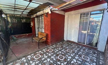 VENTA AMPLIA CASA 3D2B CON DEPTO INTERIOR EN LA GRANJA