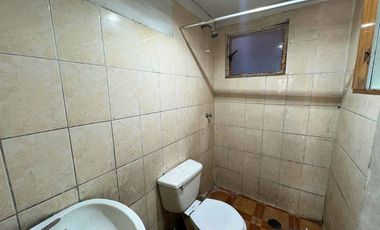 VENTA AMPLIA CASA 3D2B CON DEPTO INTERIOR EN LA GRANJA