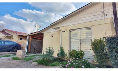 Arriendo casa 3D 2B 2E en Condominio Portal de Calle Larga