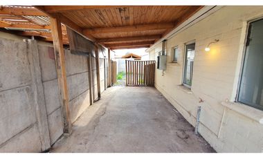 Arriendo casa 3D 2B 2E en Condominio Portal de Calle Larga