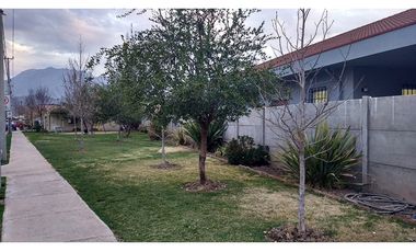 Arriendo casa 3D 2B 2E en Condominio Portal de Calle Larga