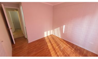 Arriendo casa 3D 2B 2E en Condominio Portal de Calle Larga