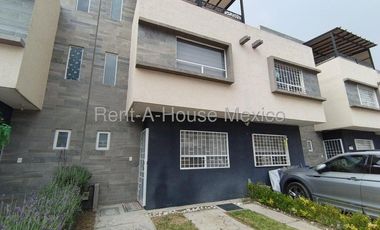 Casa en Venta en Villas Xaltipa, Cuautitlan NF 26-738.