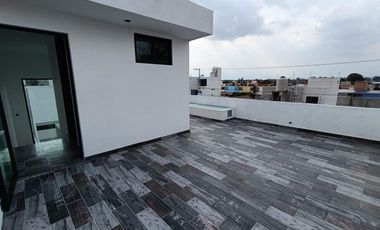 Casa en venta con tres recamaras y terraza en Tlaxcala