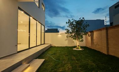 Casa en VENTA Parque Jalisco Circuito Melaque Lomas de Angelópolis Cholula Puebla.