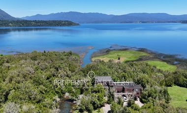 Espectacular casa a orillas del Lago Panguipulli