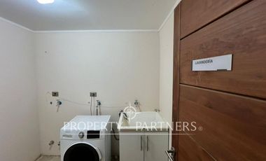 Lindo departamento en exclusivo condominio frente al lago