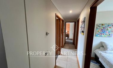 Lindo departamento en exclusivo condominio frente al lago