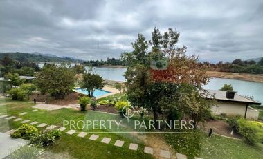 Lindo departamento en exclusivo condominio frente al lago