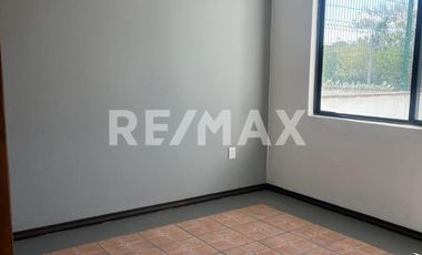 RENTA DE CASA HABITACION EN FRACCIONAMIENTO PRIVADO - (3)