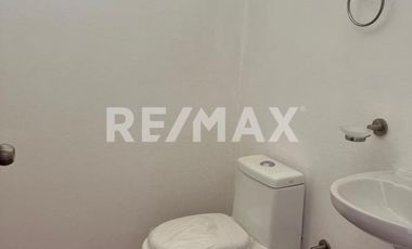 RENTA DE CASA HABITACION EN FRACCIONAMIENTO PRIVADO - (3)
