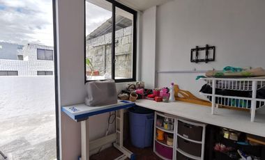 Casa en Venta Valle de los Chillos Parque de la Armenia Conjunto Privado