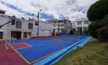 Casa en Venta Valle de los Chillos Parque de la Armenia Conjunto Privado