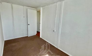 Departamento en Venta en COD38107 ¡¡¡ ECONÓMICO DEPARTAMENTO A 4 CUADRAS DE MUNICIPALIDAD Y CESFAM PADRE LAS CASAS !!!