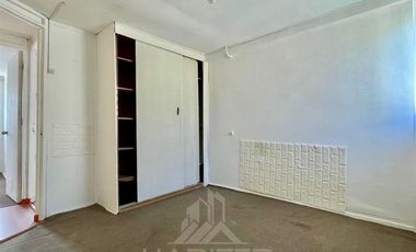 Departamento en Venta en COD38107 ¡¡¡ ECONÓMICO DEPARTAMENTO A 4 CUADRAS DE MUNICIPALIDAD Y CESFAM PADRE LAS CASAS !!!