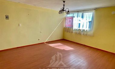 Departamento en Venta en COD38107 ¡¡¡ ECONÓMICO DEPARTAMENTO A 4 CUADRAS DE MUNICIPALIDAD Y CESFAM PADRE LAS CASAS !!!